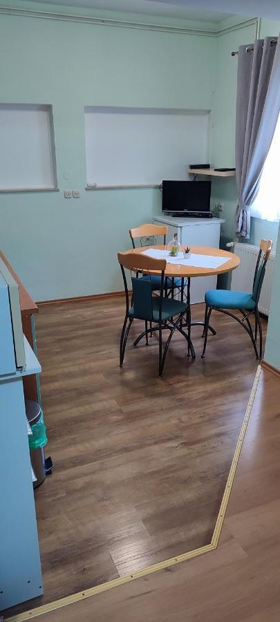 Apartments Vidos Drežnik Grad Eksteriør bilde